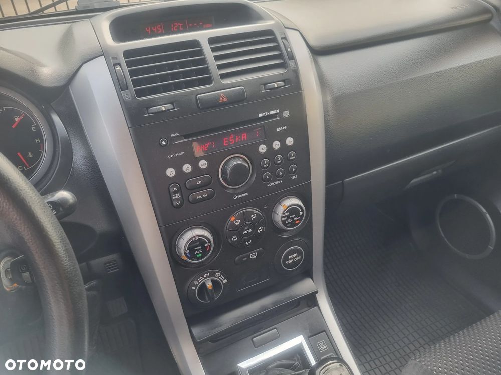Suzuki Grand Vitara 1.9 DDiS Comfort DPF - 28