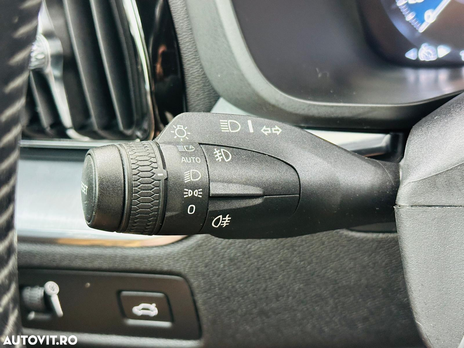 Volvo XC 60 - 36