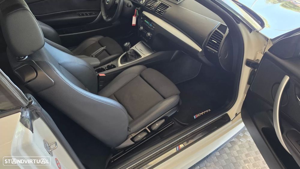 BMW 118 d Limited Edition Lifestyle c/ M Sport Pack - 54