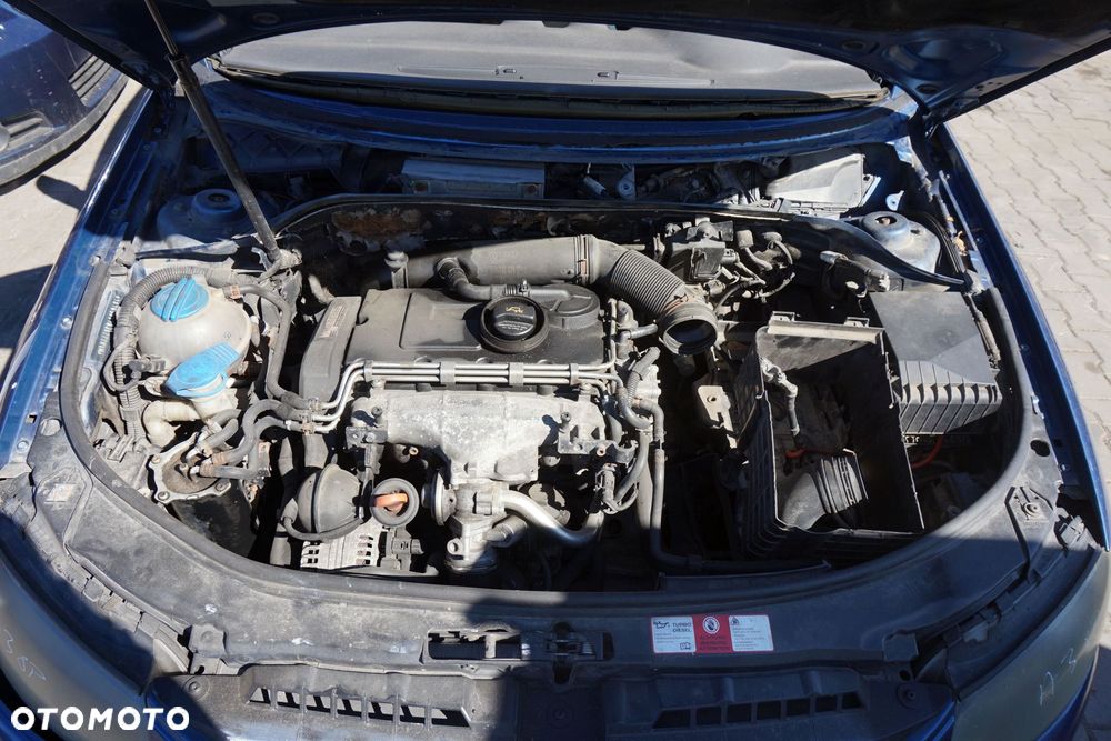 AUDI A3 8P 3D HB 2003 LZ5C 2.0 TDI BKD 140KM GRF NIEBIESKI na części - 9