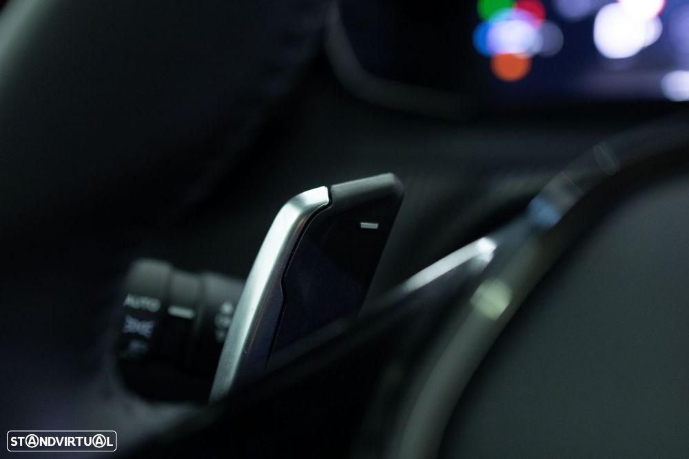 Peugeot 2008 1.2 Hybrid Allure e-DCS6 - 34