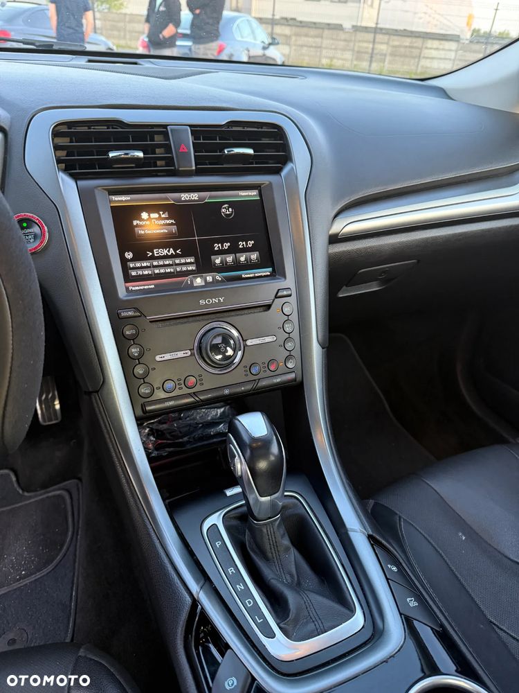 Ford Fusion - 7