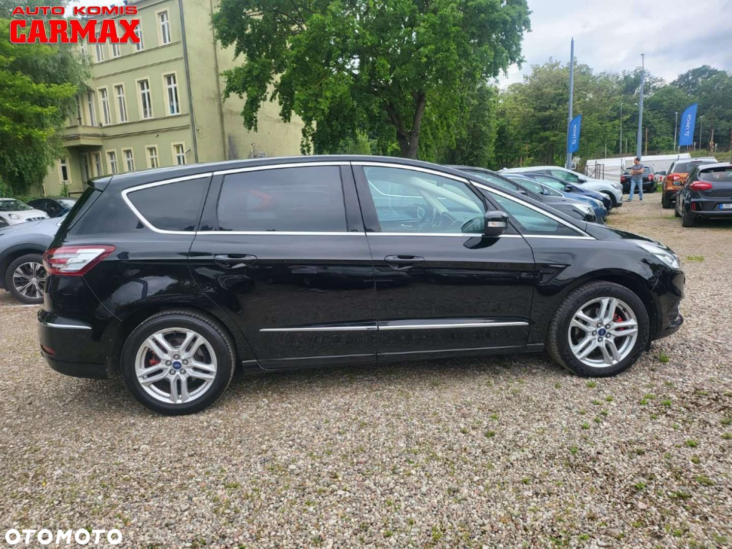 Ford S-Max - 8
