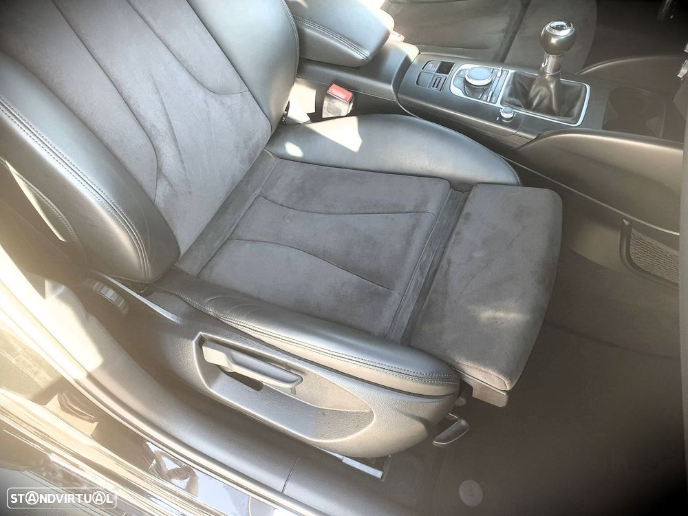 Audi A3 Sportback 1.6 TDI S-line - 35