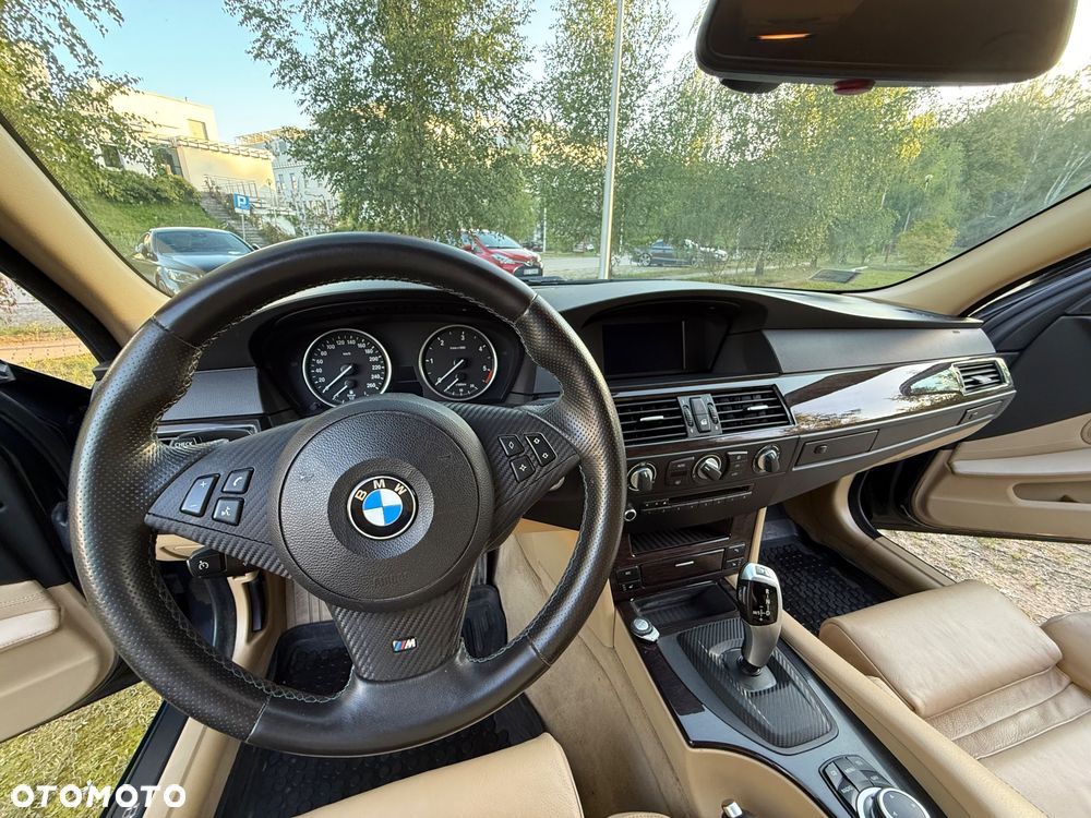 BMW Seria 5 520d - 29