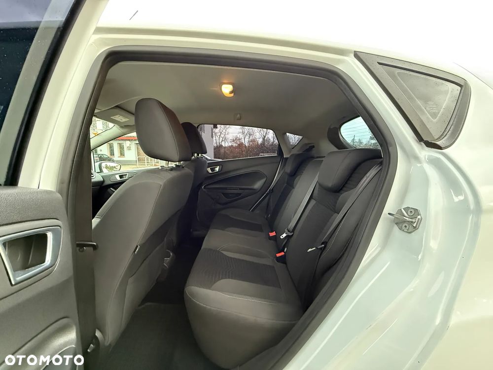 Ford Fiesta 1.5 TDCi SYNC Edition - 20