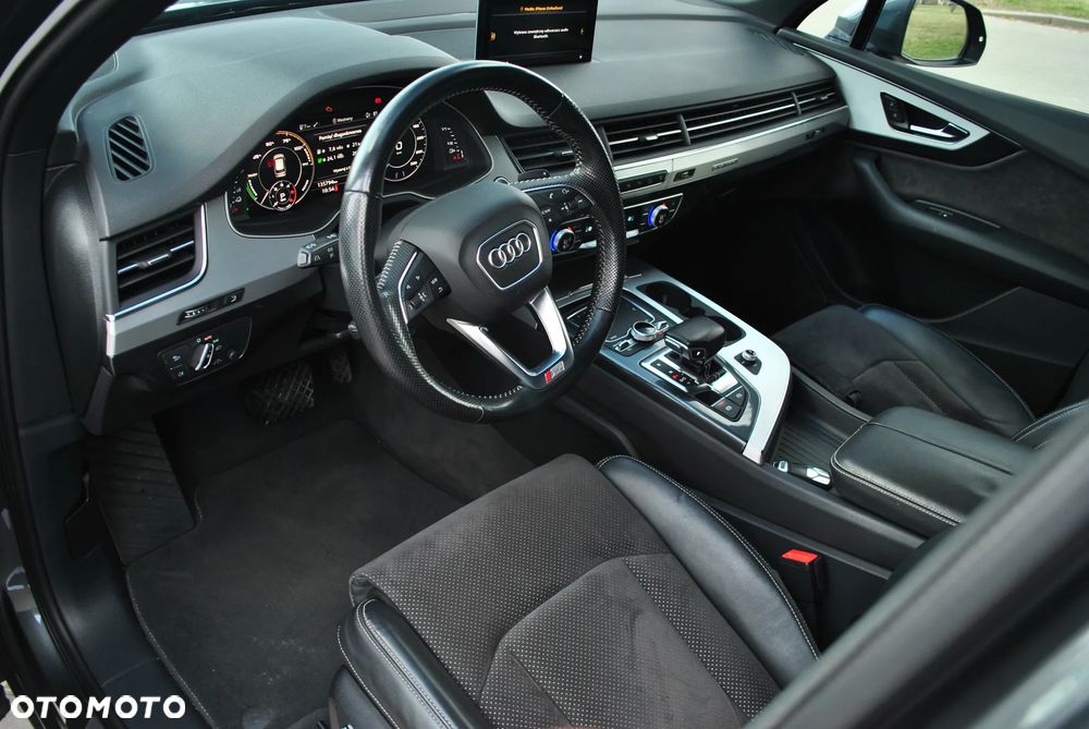 Audi Q7 - 6