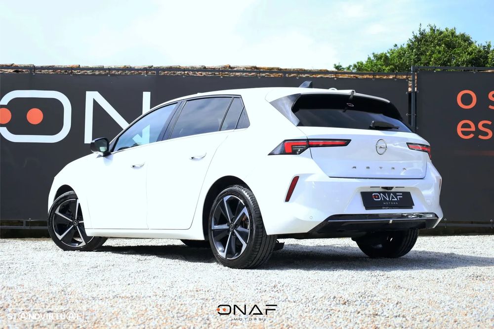 Opel Astra 1.2 T Elegance - 11