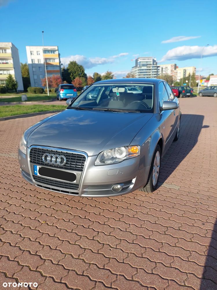 Audi A4 - 1