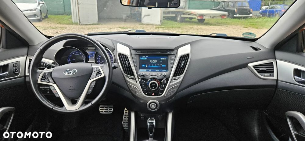 Hyundai Veloster - 40