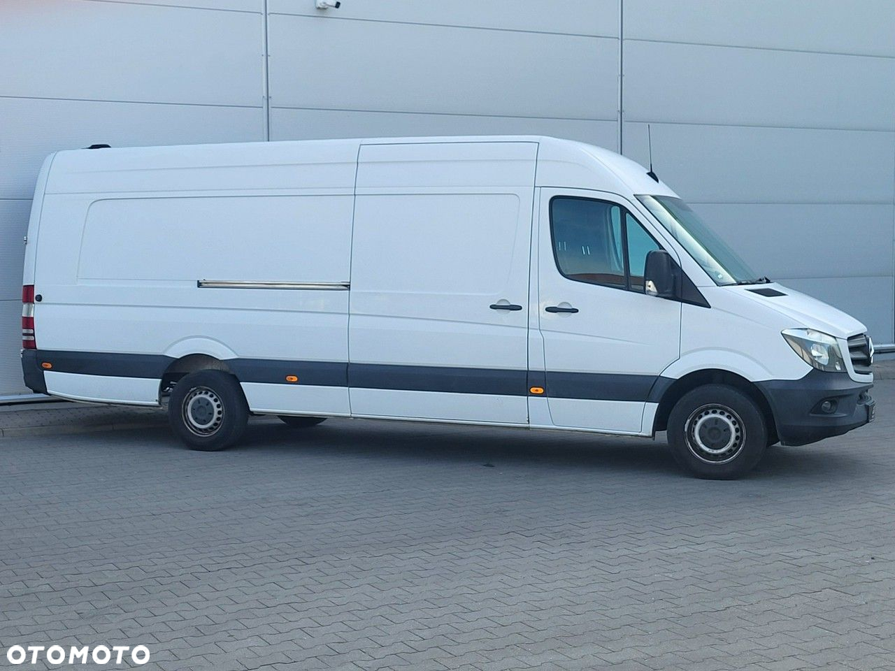 Mercedes-Benz Sprinter - 11