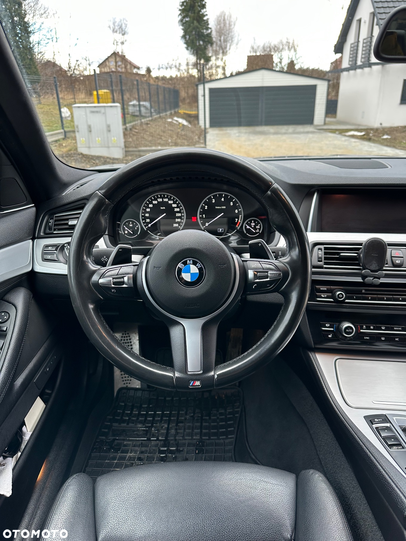 BMW Seria 5 528i xDrive - 21