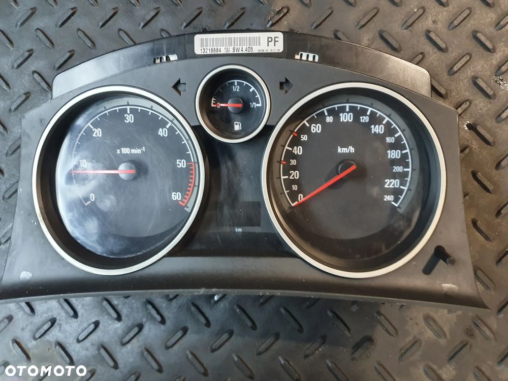 Licznik Opel Astra H 1.9 CDTI 13216684 ZAFIRA B EUROPA DEMONTAŻ - 7