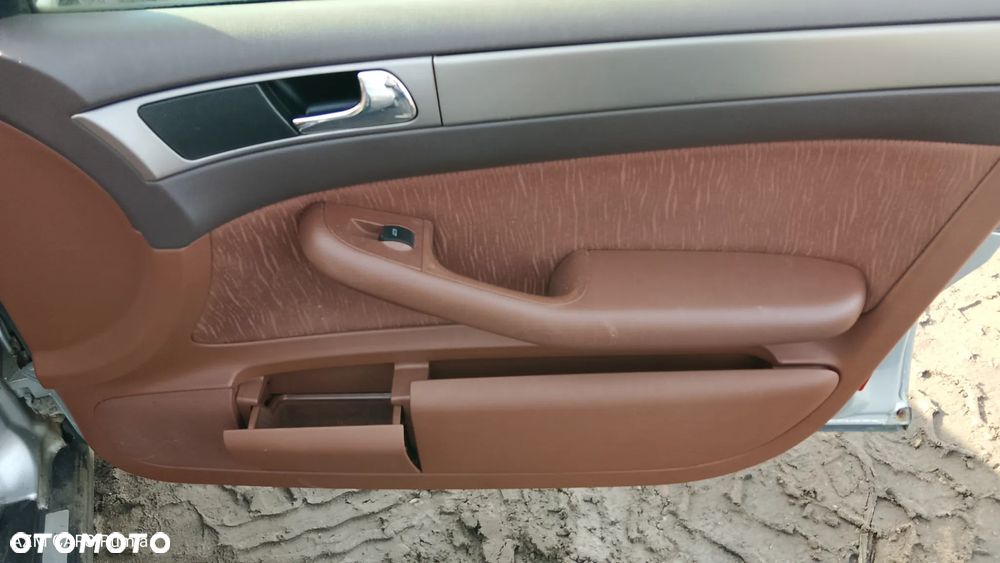 AUDI A6 C5 2.4 BENZYNA - 8