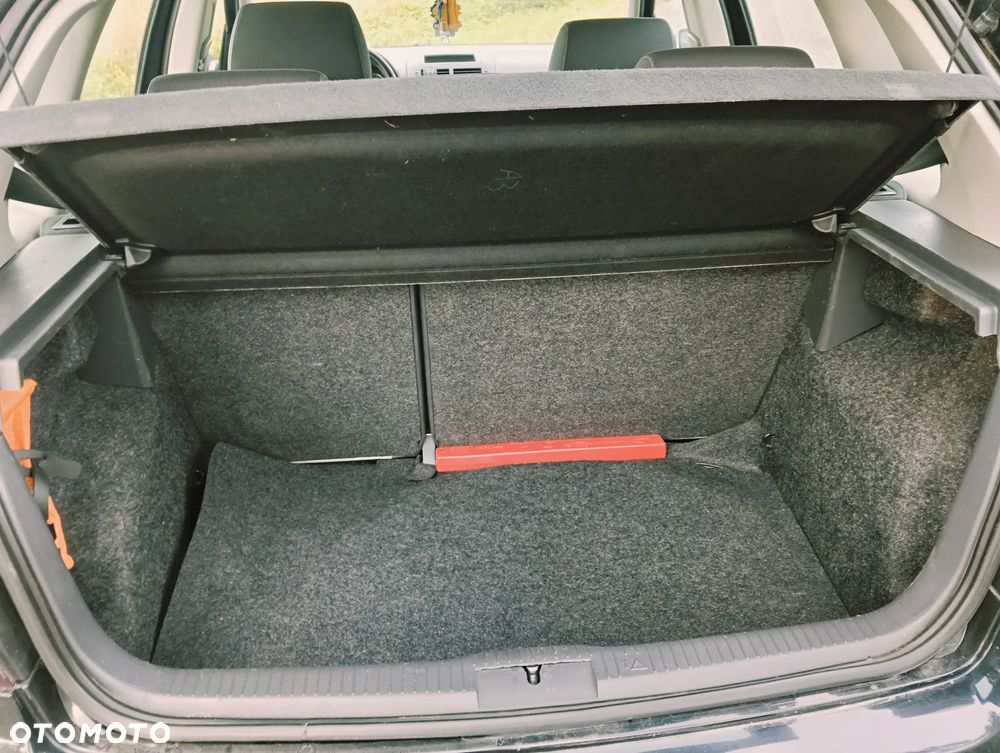 Volkswagen Polo 1.4 TDI Goal - 13