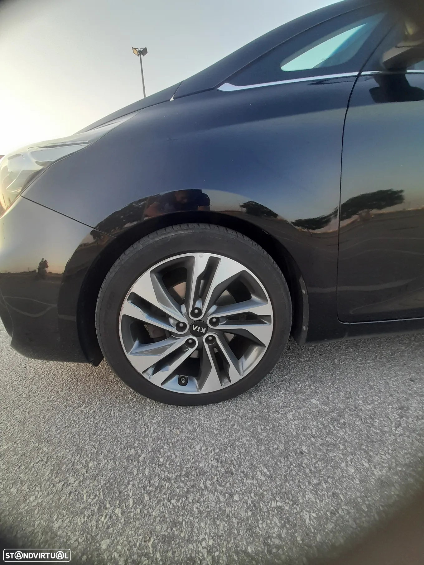 Kia Carens 1.7 CRDi ISG TX Aut. - 12