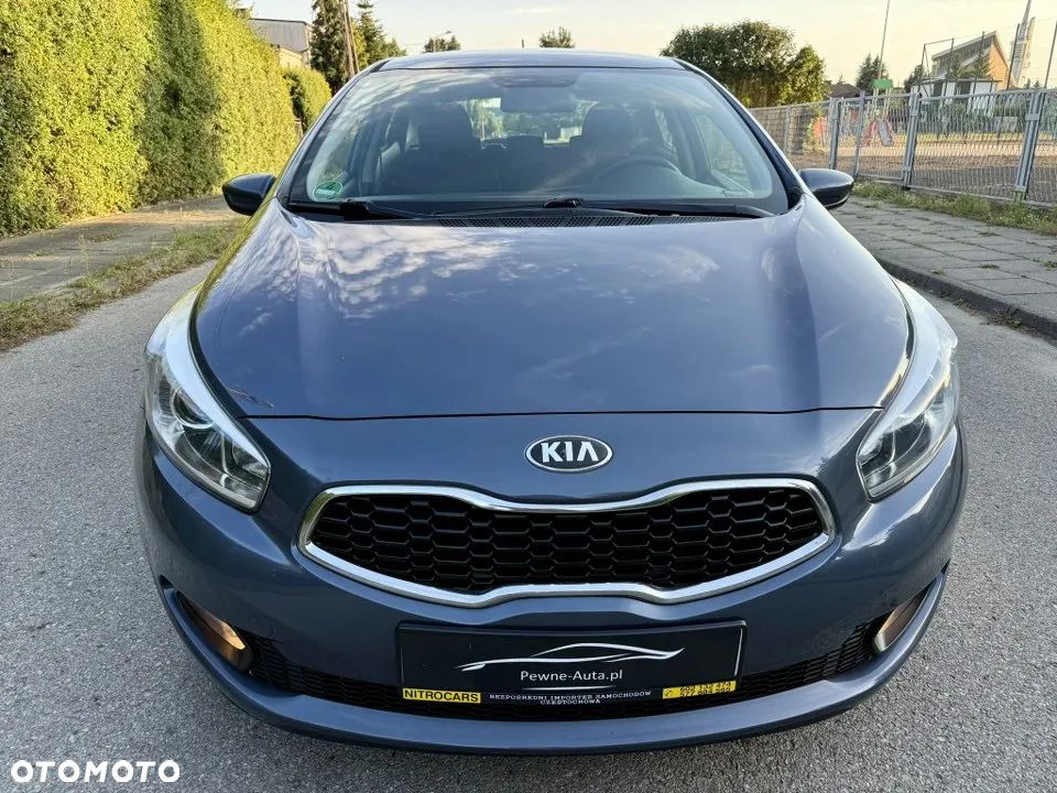 Kia Ceed 1.4 CVVT ISG Dream Team Edition - 4