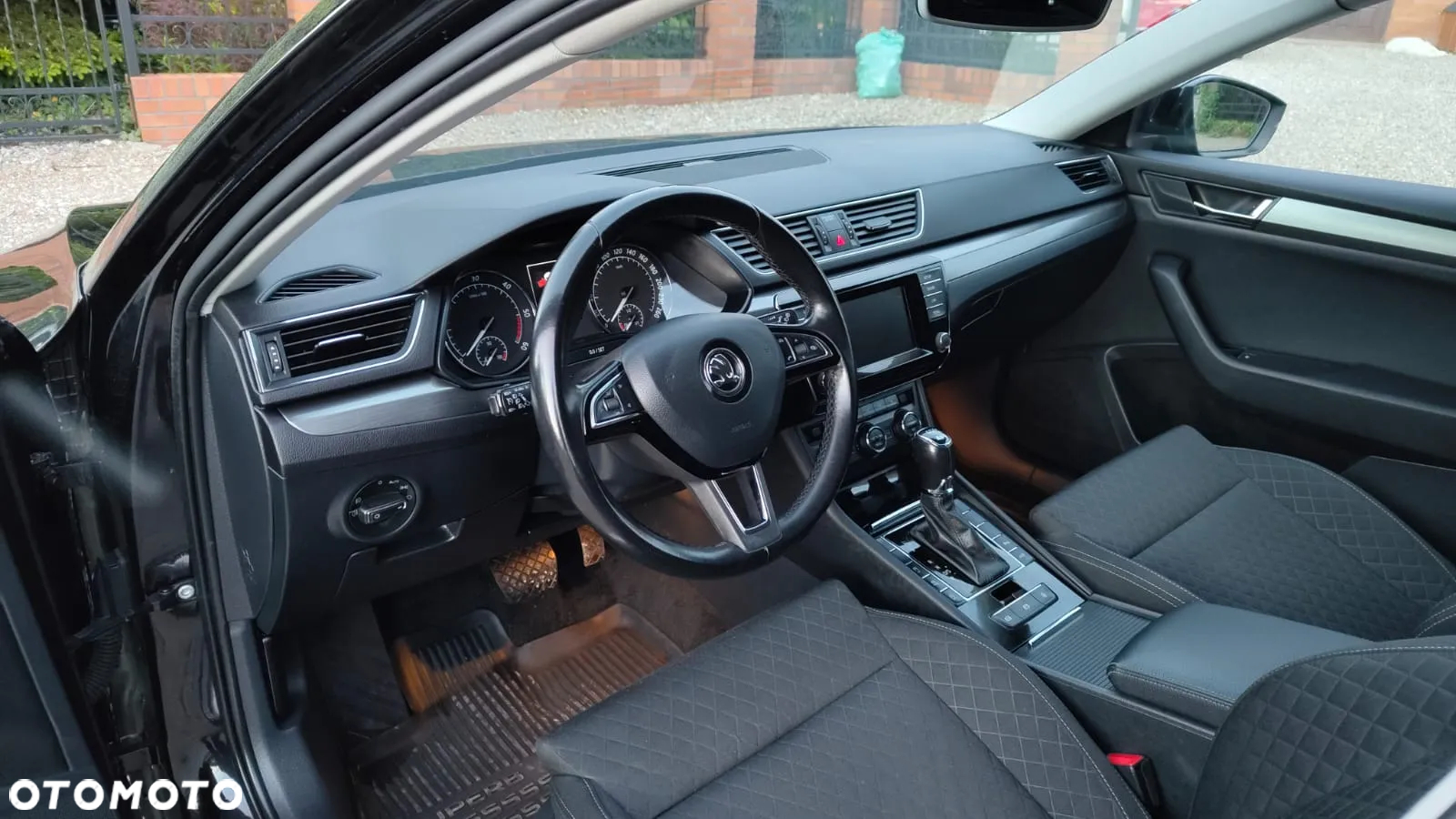 Skoda Superb 2.0 TDI 4x4 Ambition DSG - 21