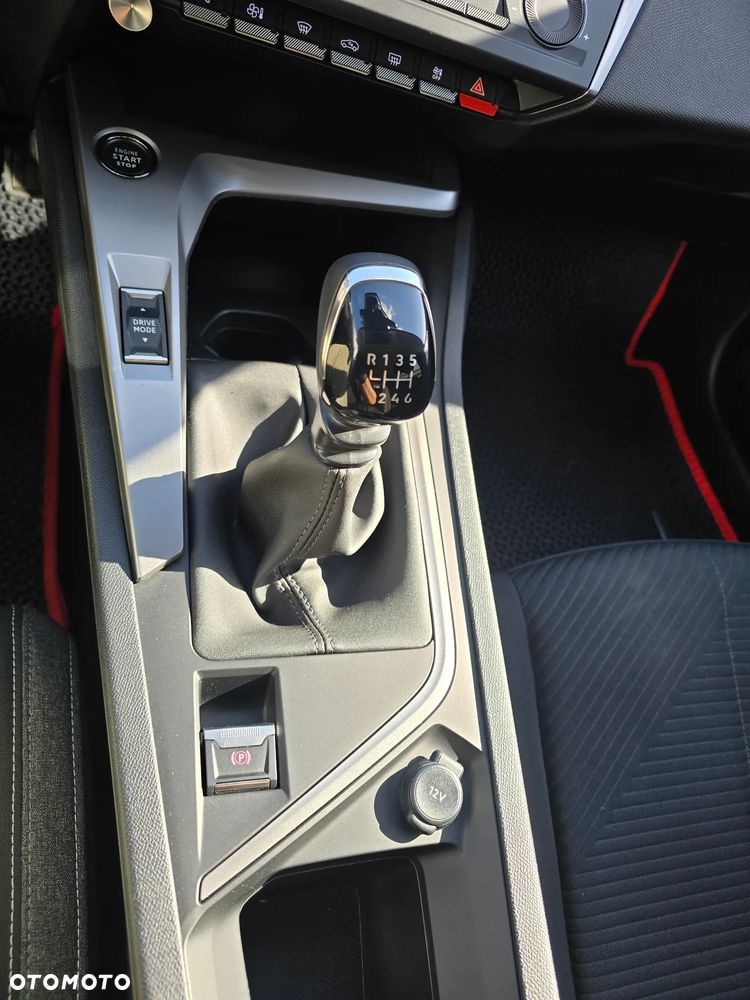 Peugeot 308 PureTech 130 Allure - 25