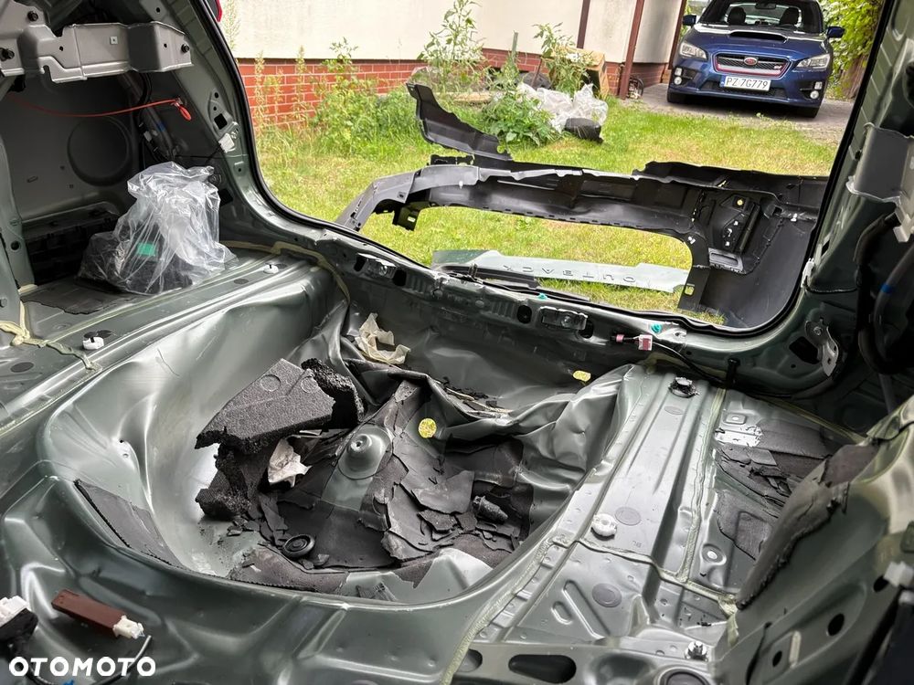 Subaru Outback 2.5i Platinum (EyeSight) Lineartronic - 14