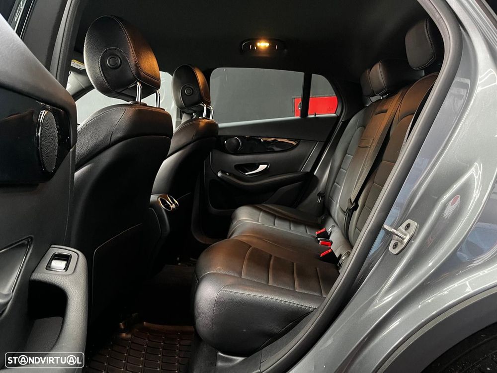 Mercedes-Benz GLC 300 de Coupe 4Matic 9G-TRONIC Exclusive - 27