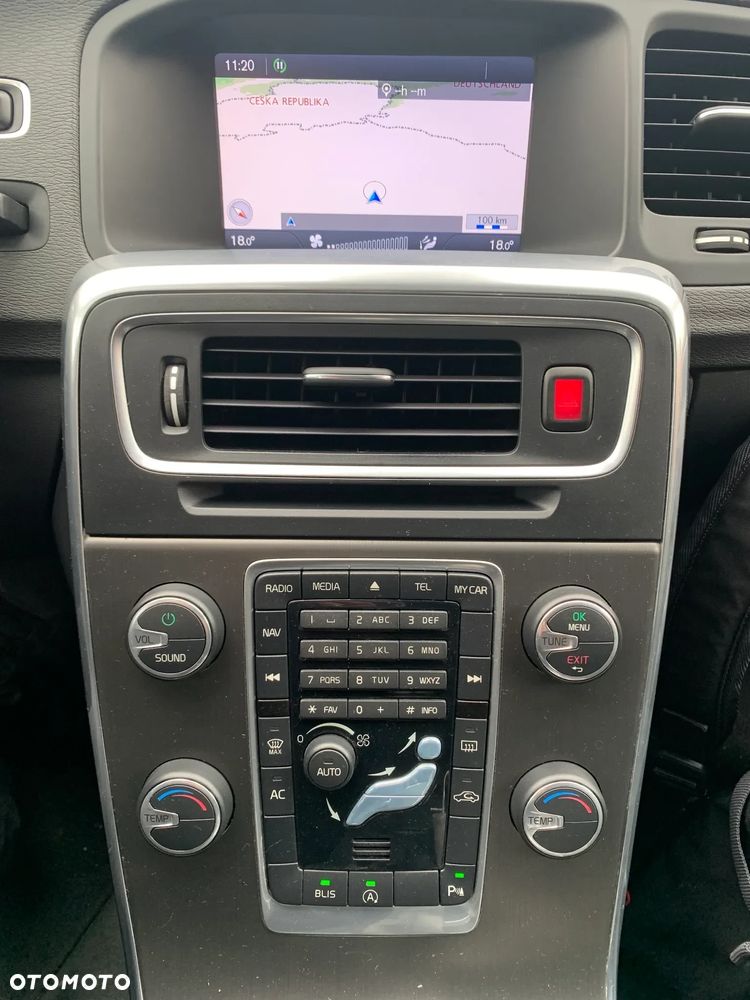 Volvo V60 ver-d2-momentum - 23