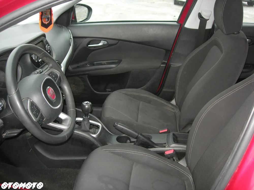 Fiat Tipo - 12