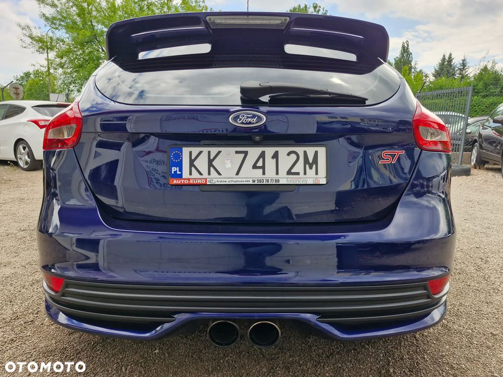Ford Focus 2.0 EcoBoost ST mit Leder-Exclusiv-Paket - 4