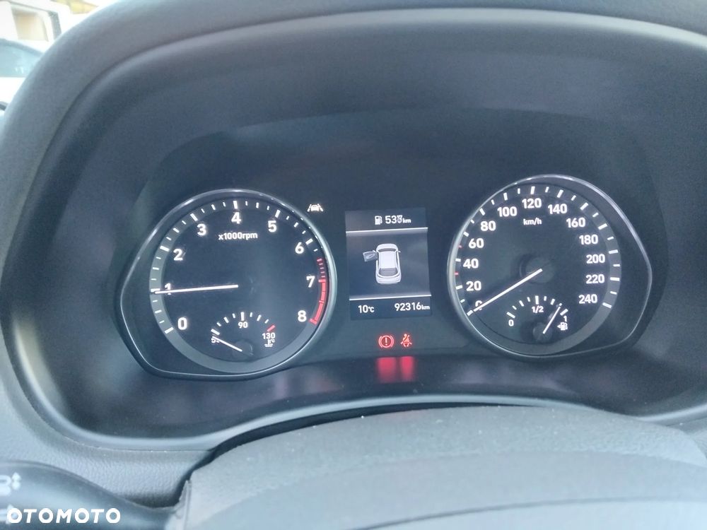 Hyundai i30 1.5 DPI Classic + - 13