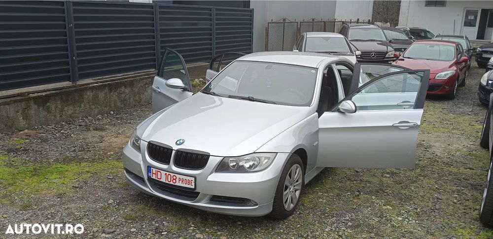 BMW Seria 3 325xi - 17