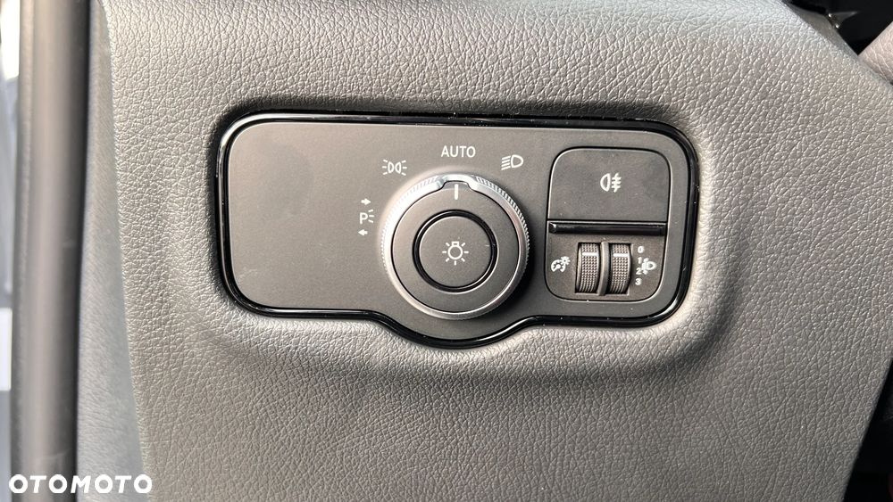 Mercedes-Benz Vito - 28