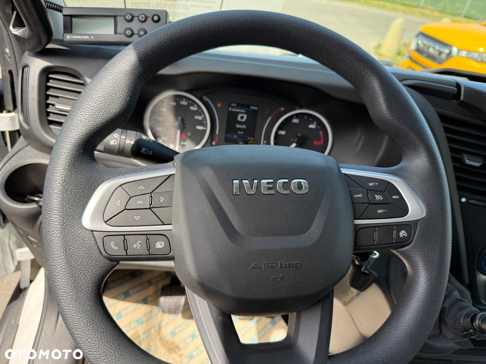Iveco 70C18 - 11