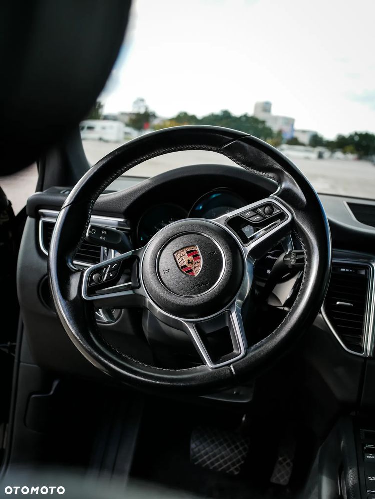 Porsche Macan S - 16