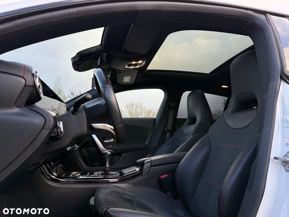 Mercedes-Benz CLA 200 AMG Line - 6