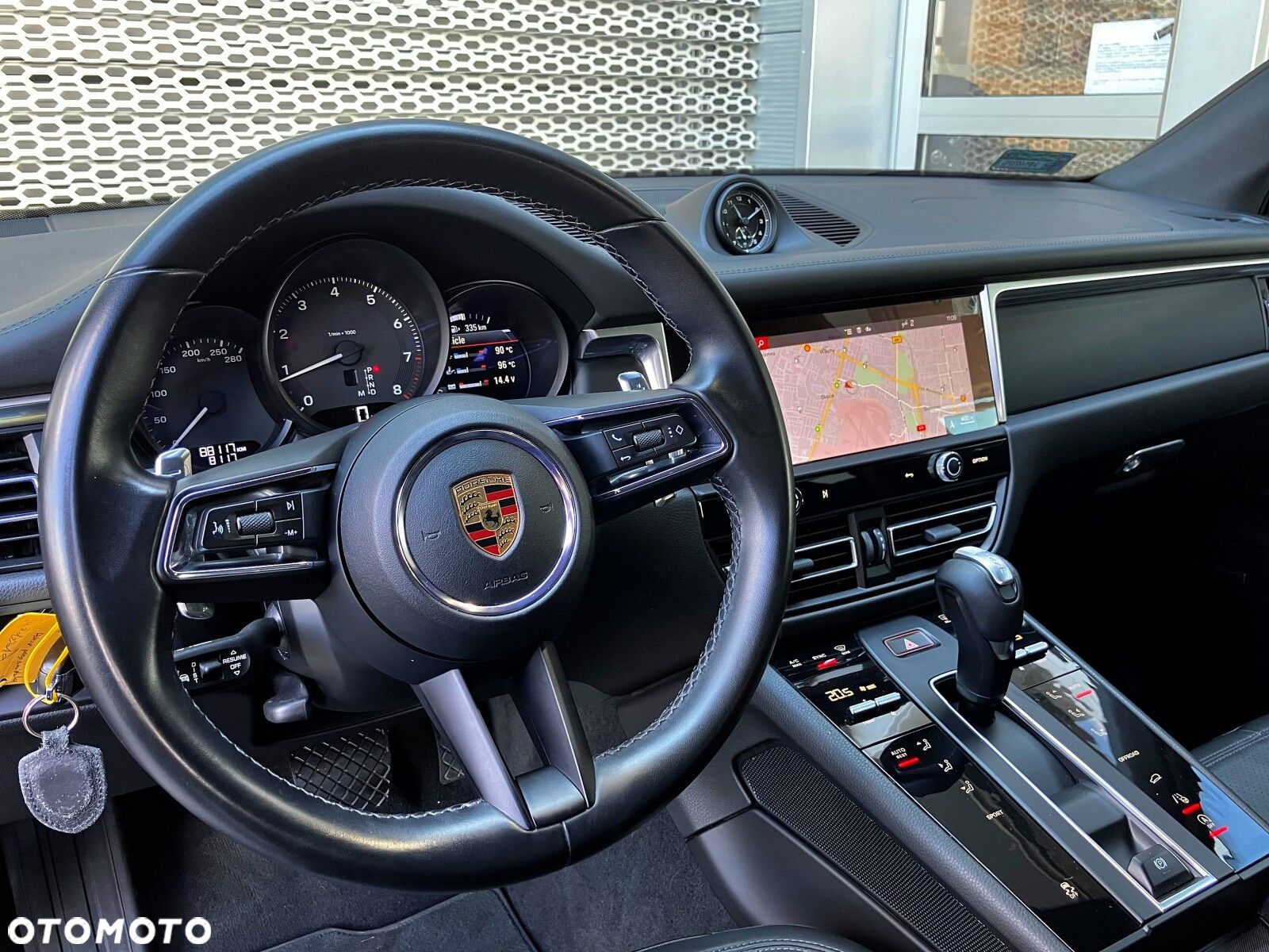 Porsche Macan - 17