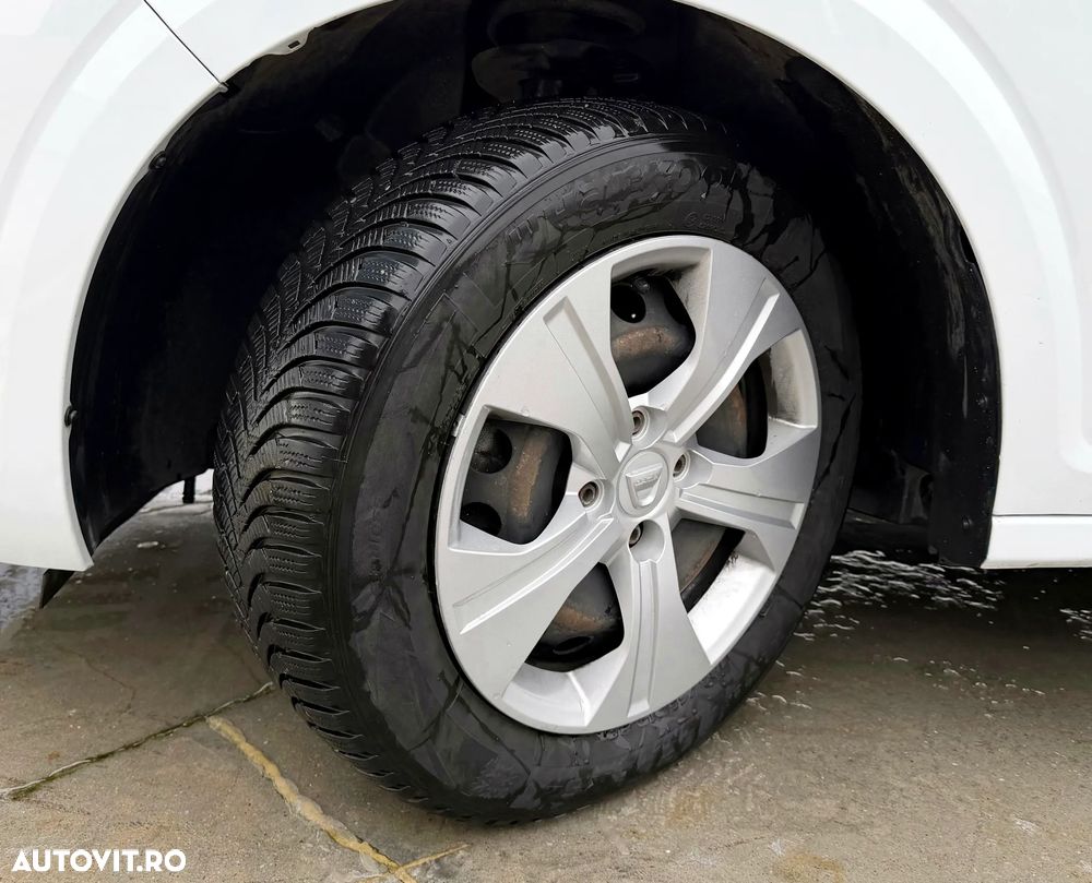 Dacia Logan TCe 90 Essential - 23