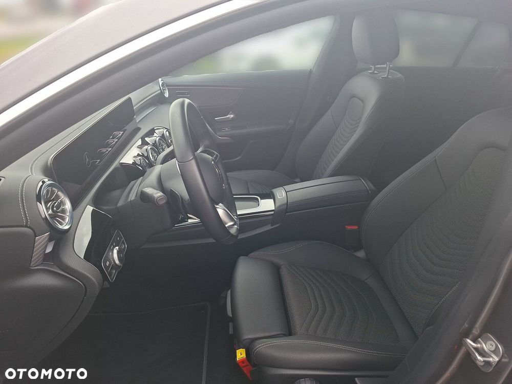 Mercedes-Benz CLA 200 d Progressive 8G-DCT - 15