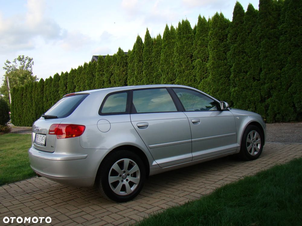 Audi A3 Sportback 1.6 Attraction - 6