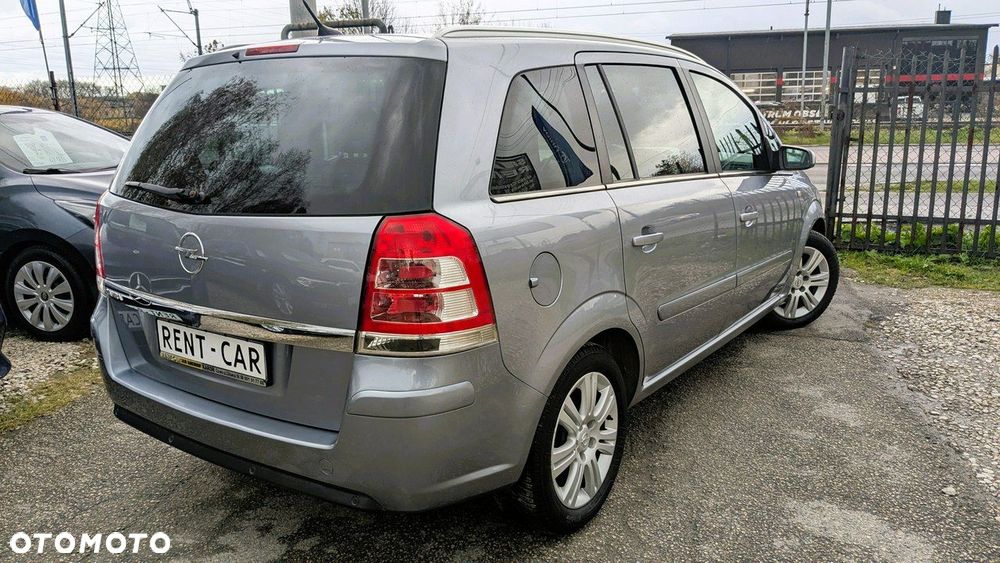 Opel Zafira - 9