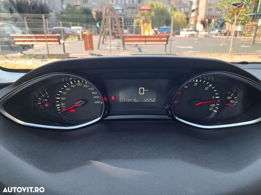Peugeot 308 - 9