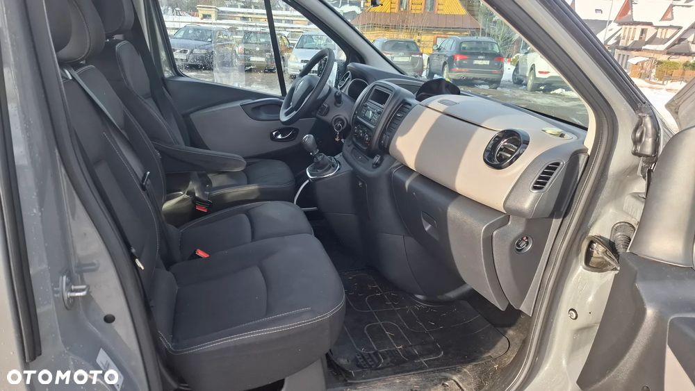 Renault Trafic Grand 1.6 dCi - 12