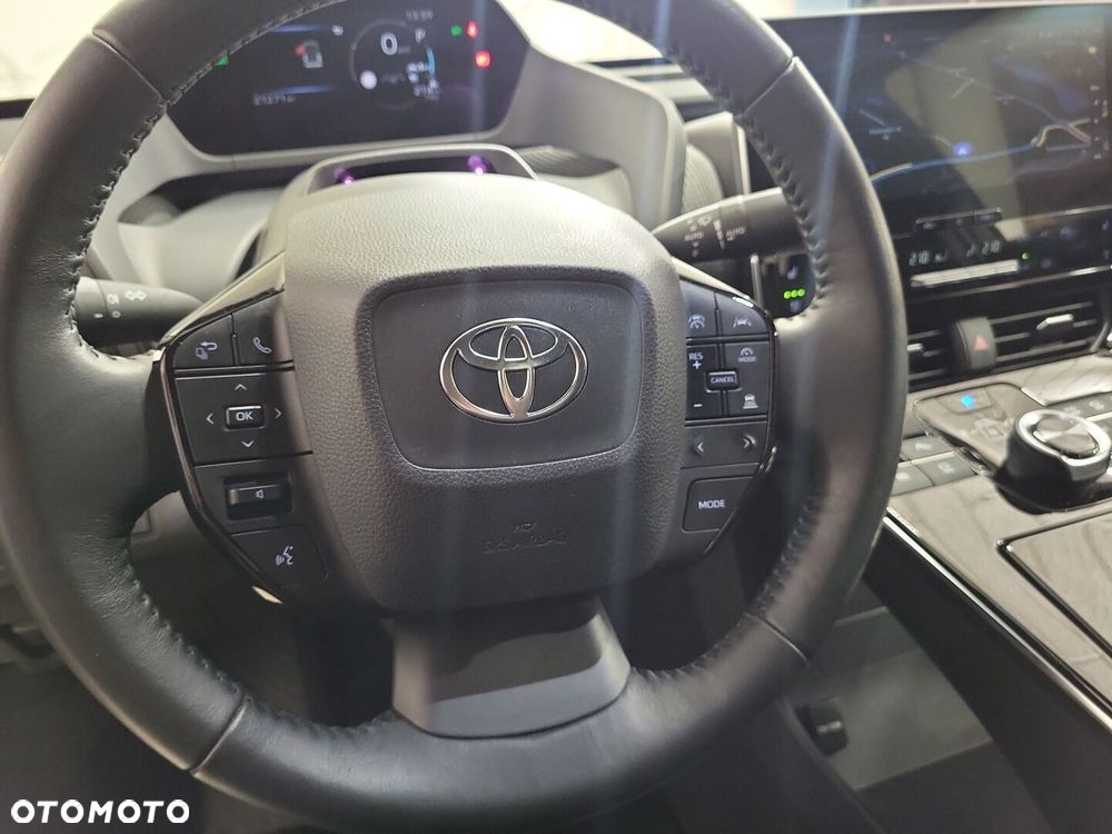 Toyota bZ4X 71.4kWh Executive - 12