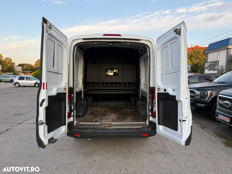 Ford Transit - 11