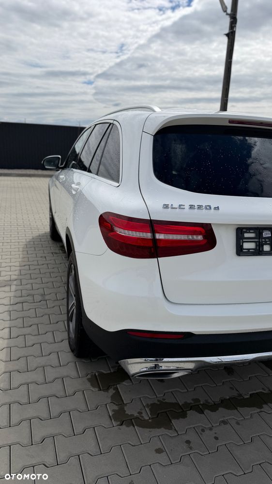 Mercedes-Benz GLC 220 d 4Matic 9G-TRONIC Exclusive - 18
