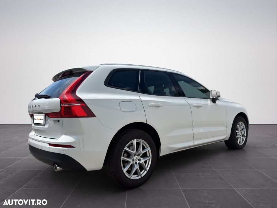 Volvo XC 60 B5 AWD Momentum Pro - 7
