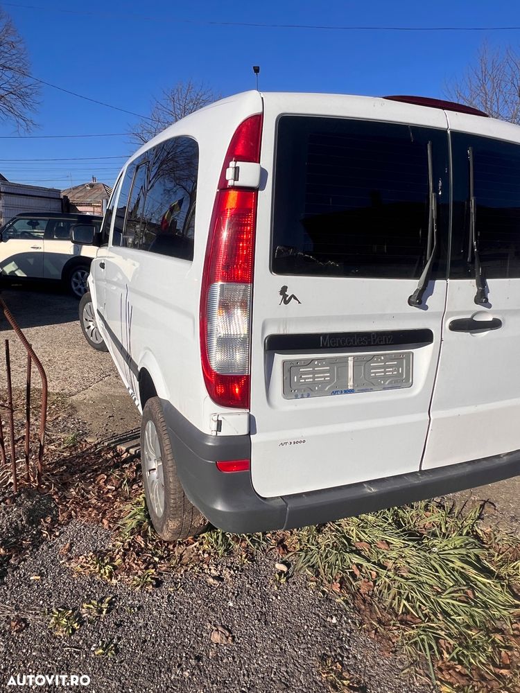 Mercedes-Benz Vito 113 CDI Kompakt Mixto - 13