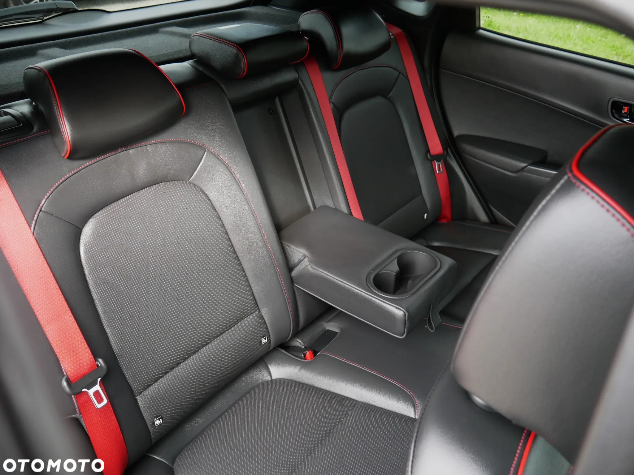 Hyundai Kona 1.6 T-GDI DCT Premium - 28