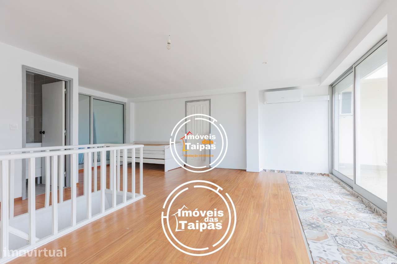 Vende-se Apartamento Duplex Centro das Taipas - Grande imagem: 3/20