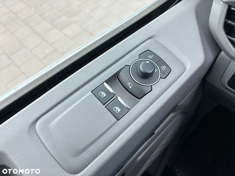 Volkswagen Caravelle 2.0 TDI L2 4Motion PanAmericana - 33