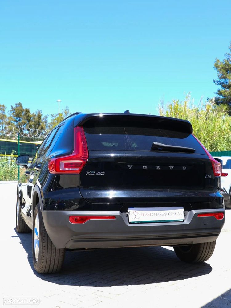 Volvo XC 40 2.0 D3 - 6